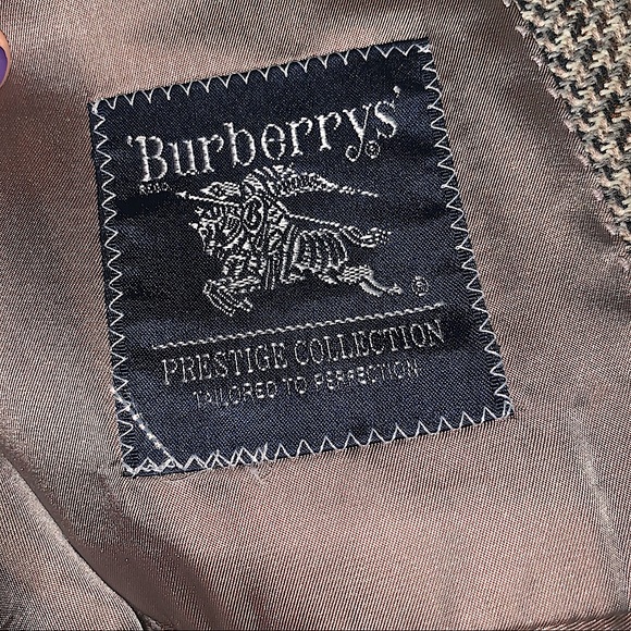 Burberry VNG Suit Jacket - Picture 8 of 16